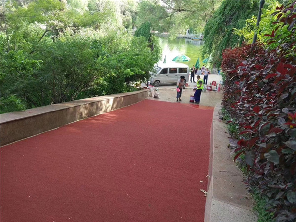 山东彩色路面施工